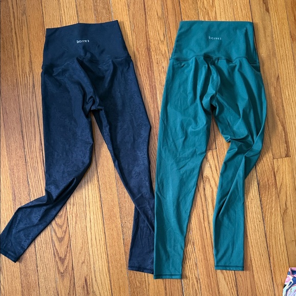 Barre3 Pants - Barre3 Women's Stylish Leggings - Midnight Black and Forest Green bundle